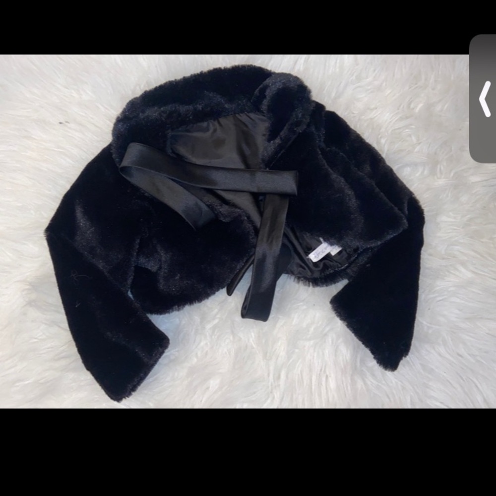TODDLER SHRUG